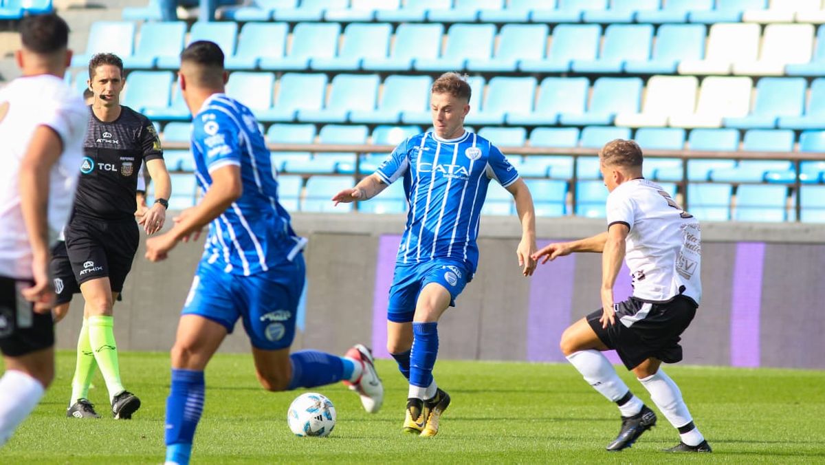 Godoy Cruz enfrentará a Rosario central por la 5ª fecha de la Liga Profesional con las tribunas vacías y fuerte custodia policial, Malvinas.