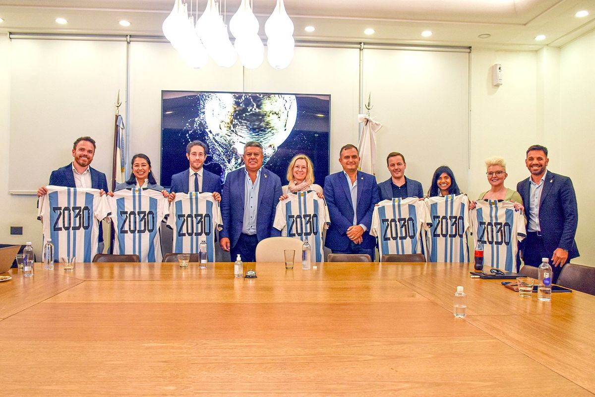 FIFA y AFA planifican el MundIal 2030.