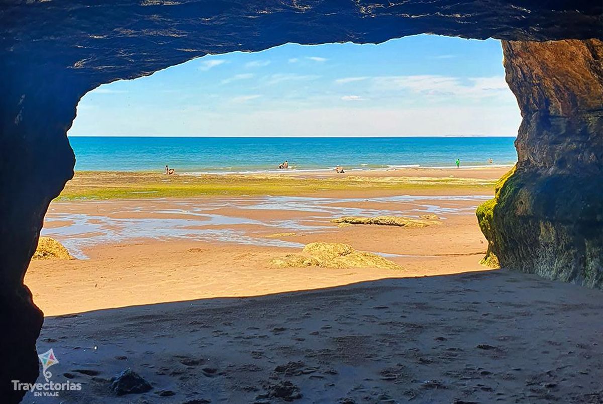 Las Grutas. / Trayectorias en Viaje Las Grutas. / Trayectorias en Viaje 