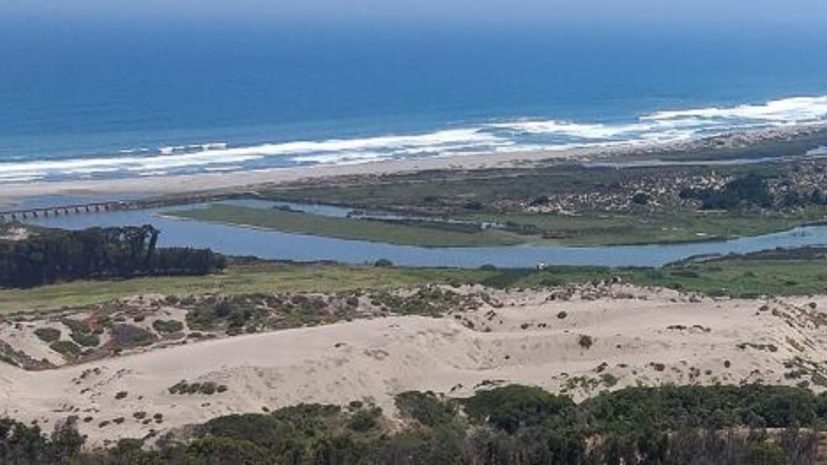 Así es la playa chilena de Mantagua, donde falleció ahogada la adolescente mendocina Así es la playa chilena de Mantagua, donde falleció ahogada la adolescente mendocina