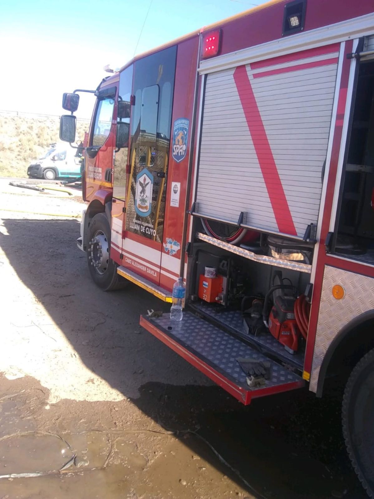 Los Bomberos Voluntarios de Luján de Cuyo tuvieron una destacada tarea en el incendio de este martes.