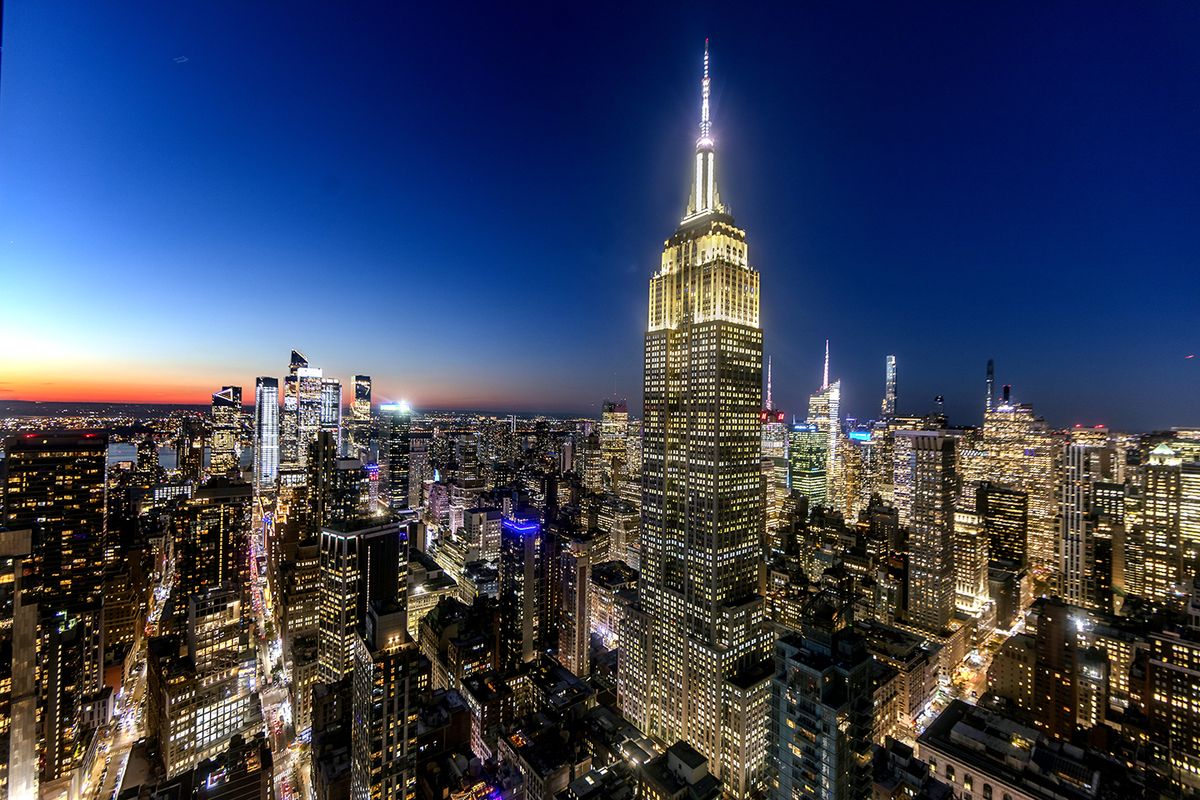 King Kong probó la fortaleza de la estructura del Empire State Building en múltiples películas. King Kong probó la fortaleza de la estructura del Empire State Building en múltiples películas.