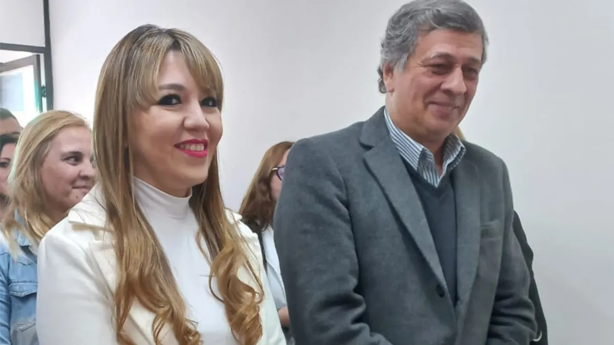 Janina Ortiz será imputada por coacción; aquí con Daniel Orozco en plena boda civil. Janina Ortiz será imputada por coacción; aquí con Daniel Orozco en plena boda civil.