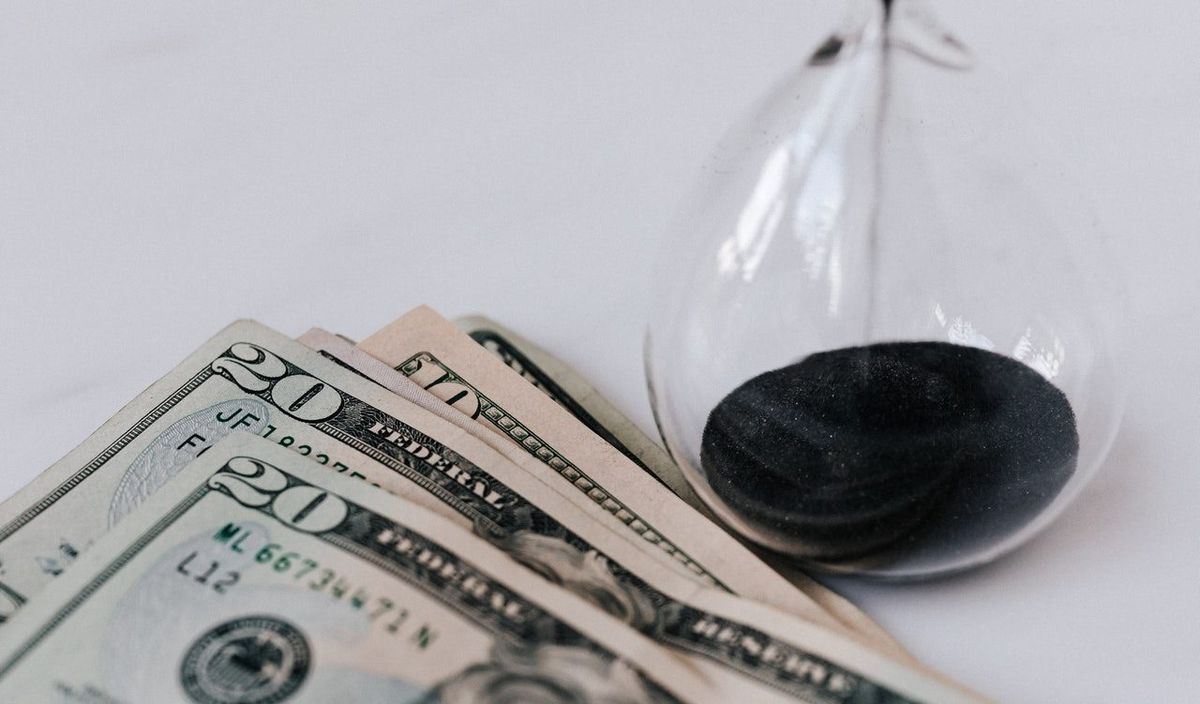 El aumento se ajustará en correspondencia con el Índice de Precios al Consumo (IPC). El aumento se ajustará en correspondencia con el Índice de Precios al Consumo (IPC).