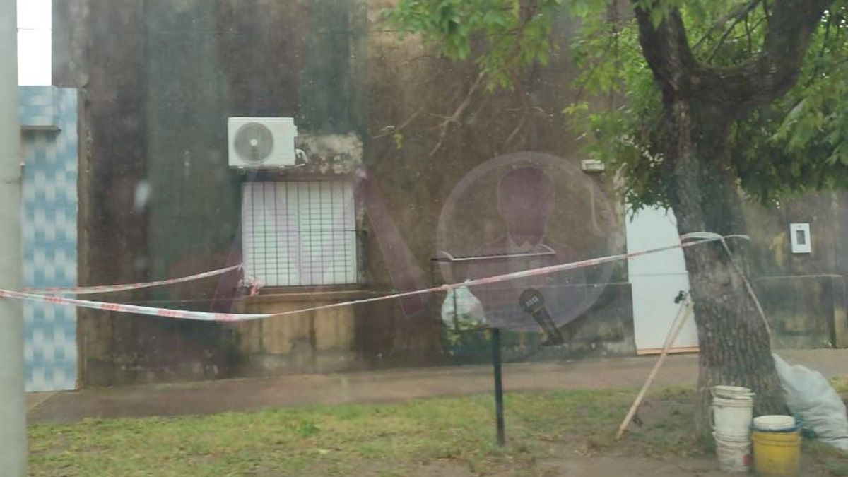 En esta casa de la localidad de Humberto Primo, en Santa Fe, el hombre asesinó a su esposa delante de su hija de 12 años. Foto: movilquique.com