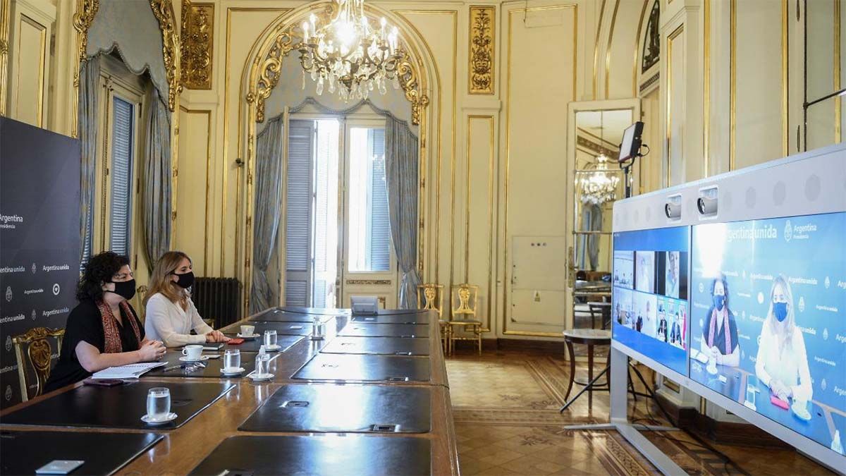 Argentina inició conversaciones con China e Israel para producir vacunas