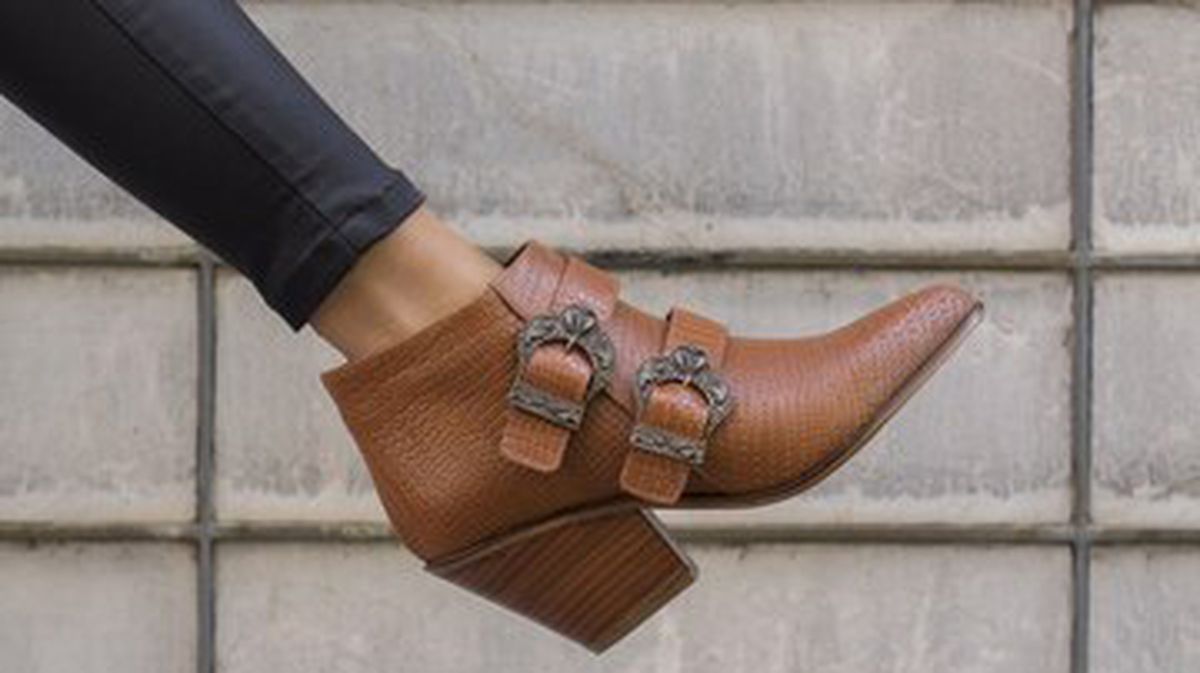 Ritual del billete en el zapato para atraer la riqueza.