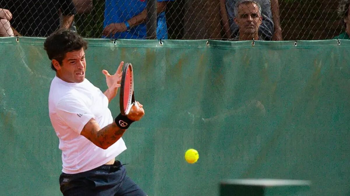 Facundo Juárez Vila clasificó con Temperley LTC a los playoffs del Interclubes de la AAT