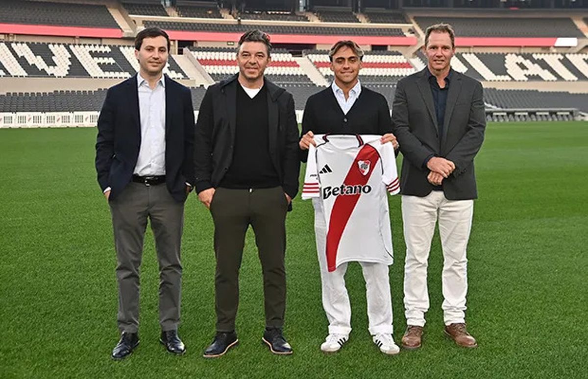 Llegó a River como refuerzo estelar, pero no sirvió.