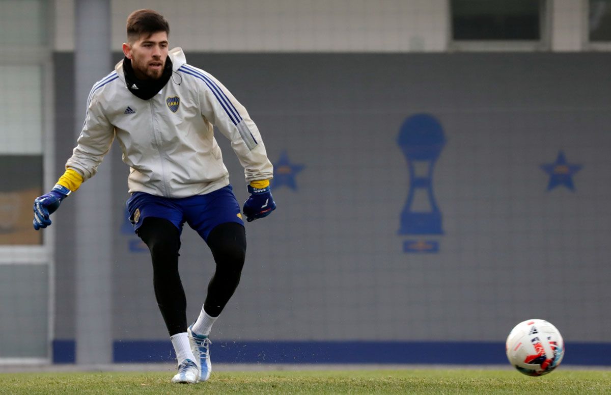 Agustín Rossi está en un gran momento en Boca, pero podría irse si no renueva su contrato