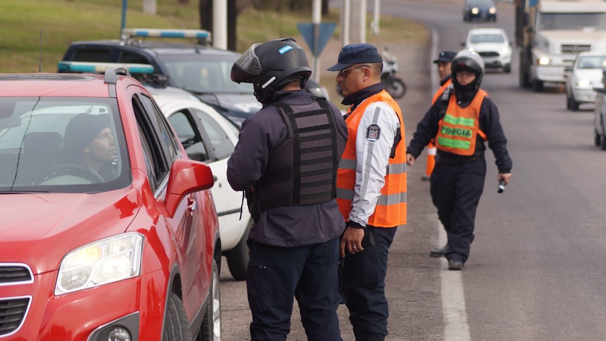 La Policía enganchó a varios conductores alcoholizados con más de 2 gramos de alcohol en sangre durante el fin de semana. Imagen ilustrativa. La Policía enganchó a varios conductores alcoholizados con más de 2 gramos de alcohol en sangre durante el fin de semana. Imagen ilustrativa.