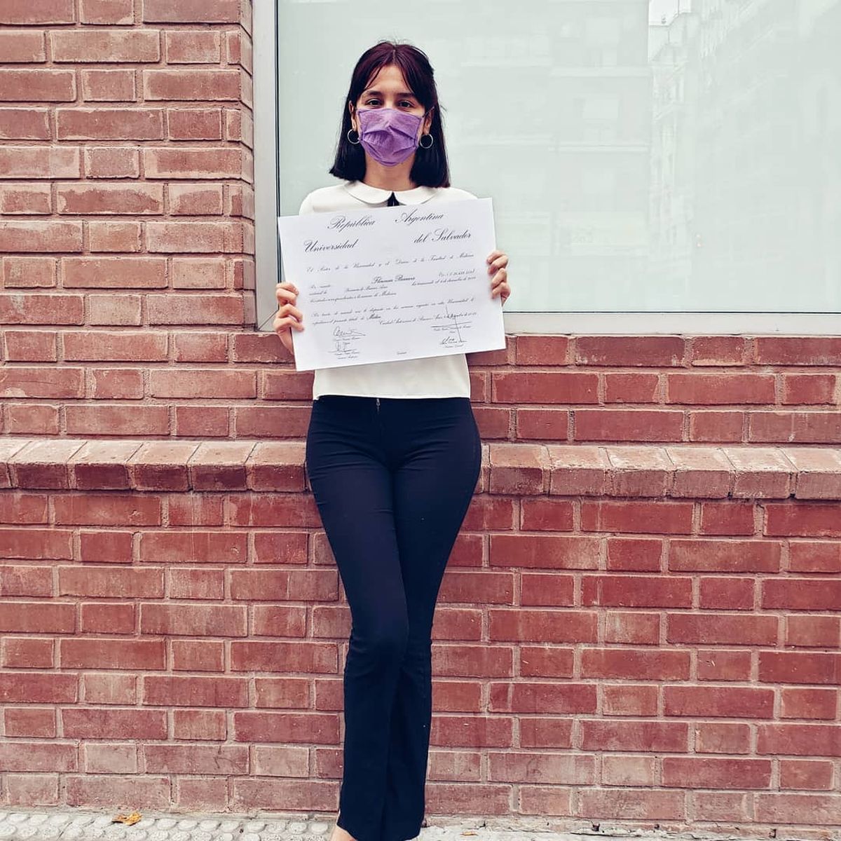 Florencia, el día que recibió su título de la Universidad del Salvador.