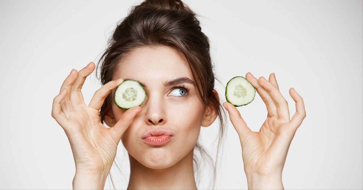 Cáscara de pepino: por qué se recomienda colocarla sobre los ojos y para qué sirve Cáscara de pepino: por qué se recomienda colocarla sobre los ojos y para qué sirve