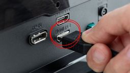 Cómo conseguir un Smart TV última generación gracias al puerto HDMI de tu viejo televisor. Cómo conseguir un Smart TV última generación gracias al puerto HDMI de tu viejo televisor.