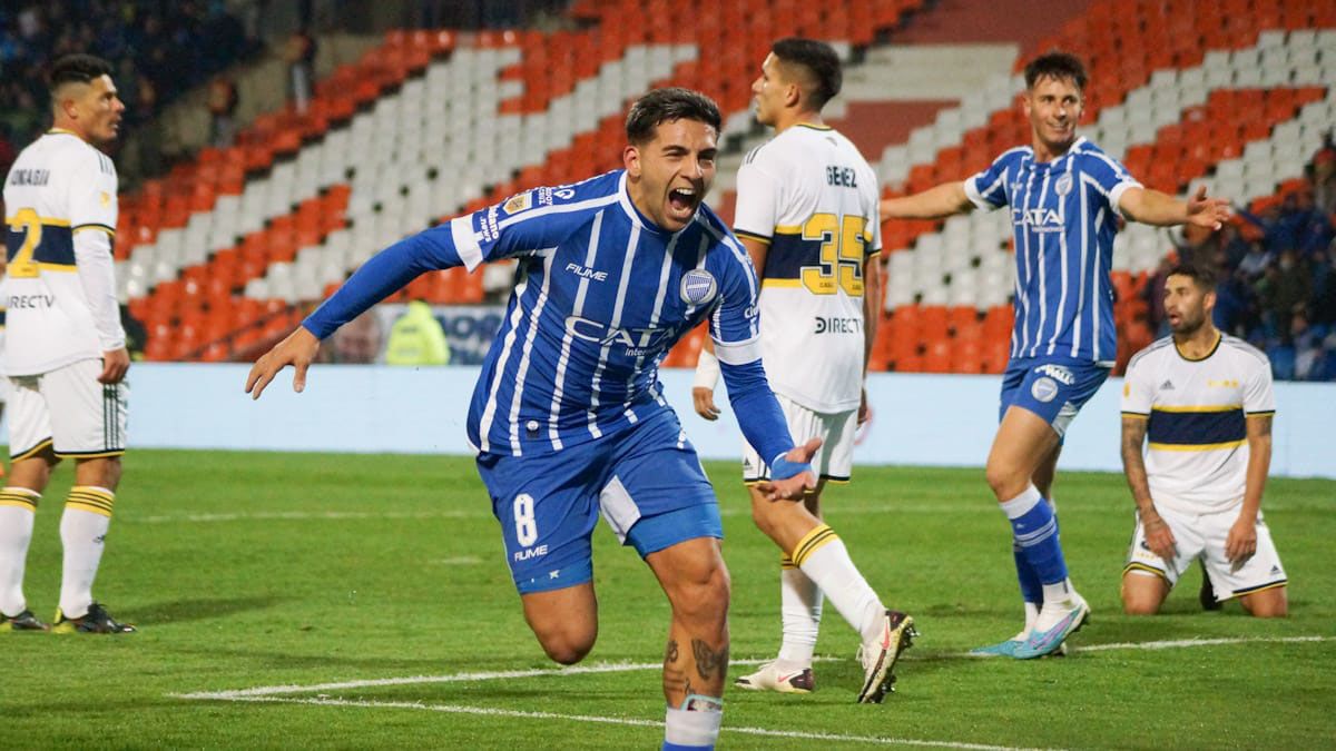 Godoy Cruz goleó a Boca en una noche soñada en el Malvinas