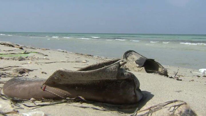 Hallaron 100 cadáveres descompuestos en la  playa libia de Zuwara