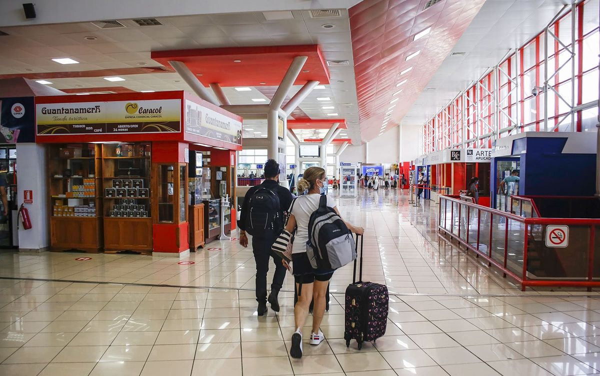 El aeropuerto de Cuba tiene muchas restricciones.