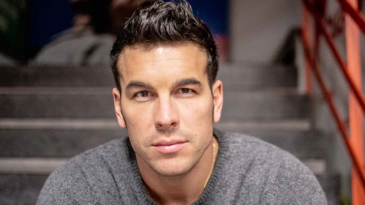Mario Casas brilla con una comedia dramática basada en hechos reales