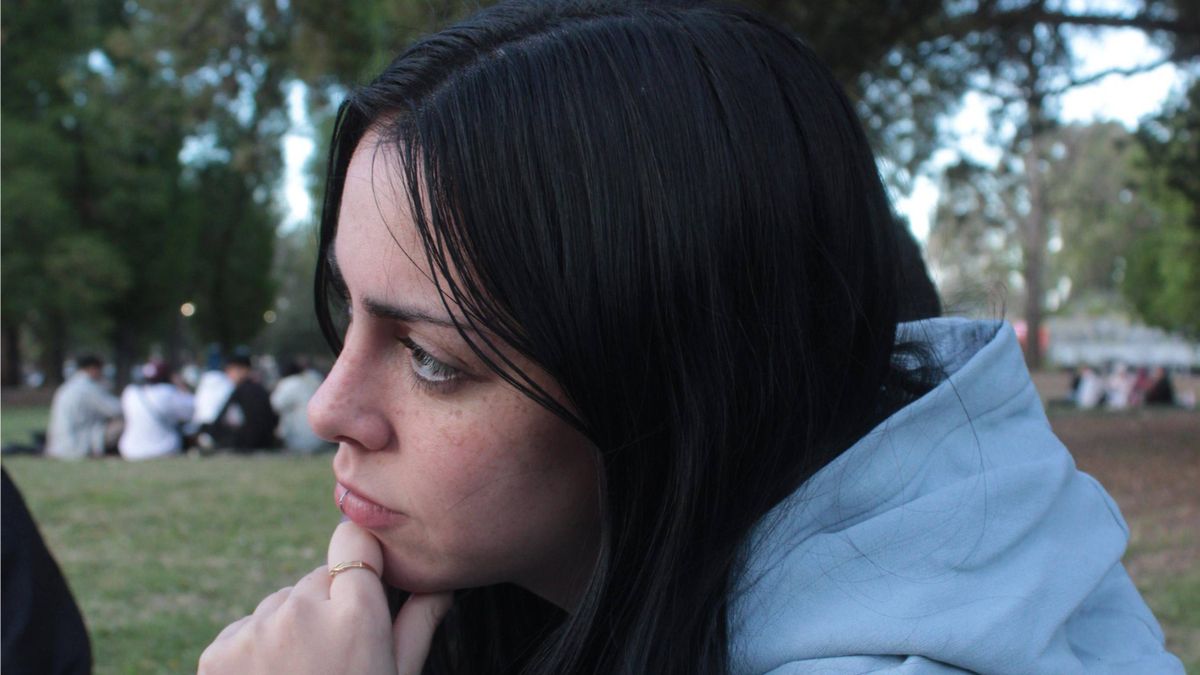 Sofía es estudiante de Comunicación Digital y el chat GPT la ayuda en su proceso para combatir la ansiedad.
