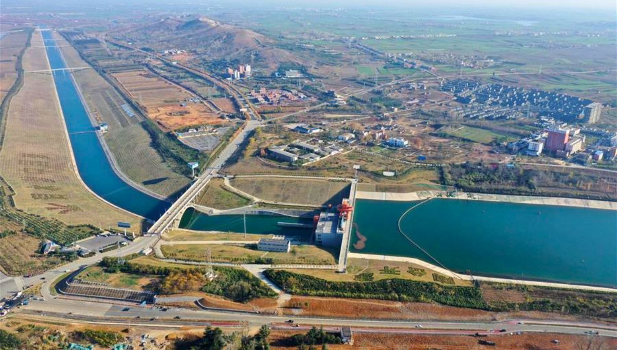China construye el mega canal de agua más largo del mundo: 2.000 km para llevar agua del sur al norte