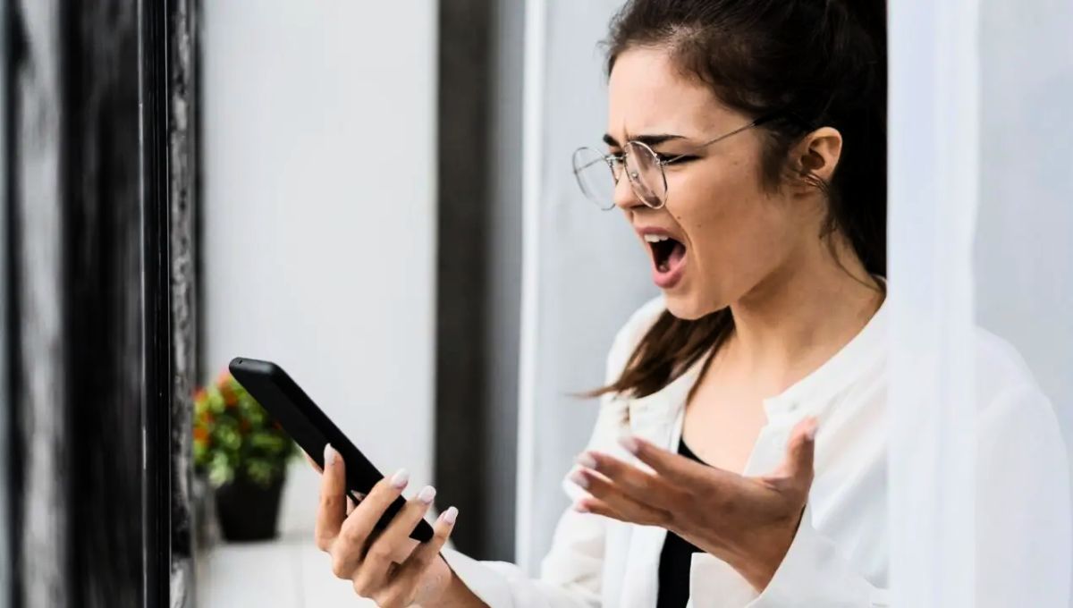 Las personas suelen ser estafadas por mail o mensaje de texto Las personas suelen ser estafadas por mail o mensaje de texto