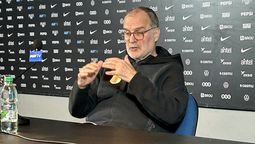 El Loco Bielsa, fie a su estilo, habló con sinceridad sobre el presente de la selección uruguaya.
