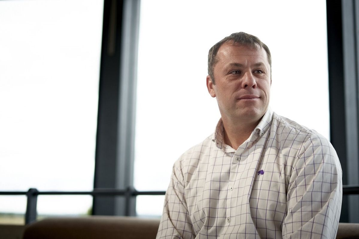 Christophe Chartier tiene 46 años y hace 20 que vive en Mendoza. Se define como Christophe Chartier tiene 46 años y hace 20 que vive en Mendoza. Se define como