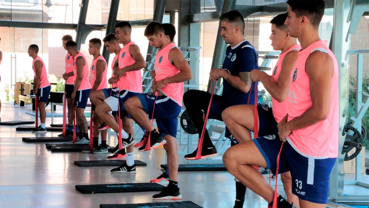 El plantel del Tomba seguirá con la pretemporada en Buenos Aires. (Gentileza Prensa Godoy Cruz).