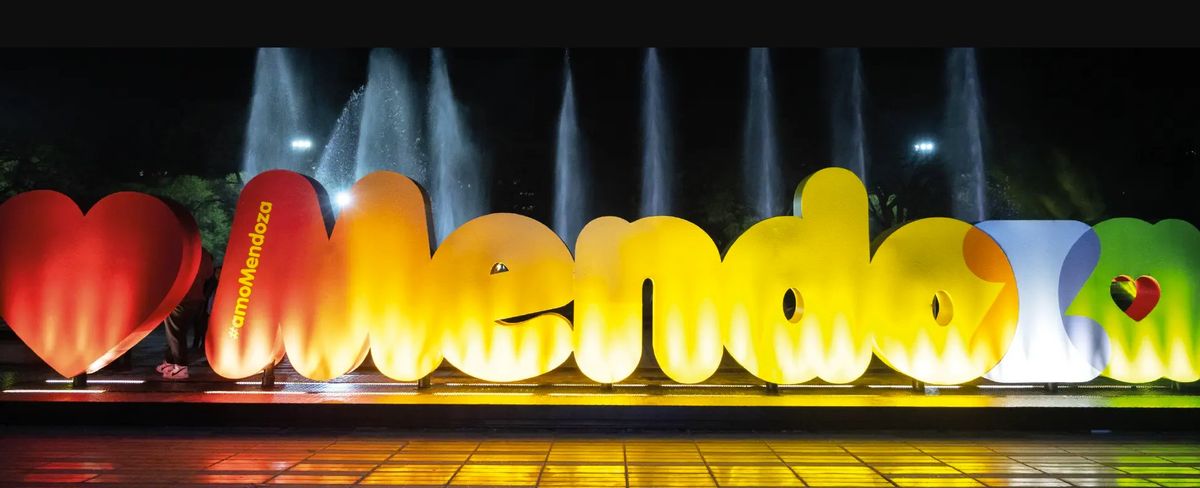 Una de las distinciones fue para la Ciudad de Mendoza. Una de las distinciones fue para la Ciudad de Mendoza.