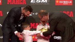 ¡Aquí mando yo! Mateo Messi fue más rápido que su hermano Thiago