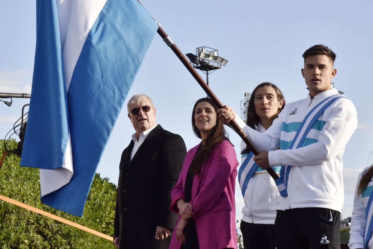 Marcos Moneta y Sabrina Ameghino serán los abanderados argentinos en los Juegos Panamericanos 2023 de Santiago de Chile Marcos Moneta y Sabrina Ameghino serán los abanderados argentinos en los Juegos Panamericanos 2023 de Santiago de Chile