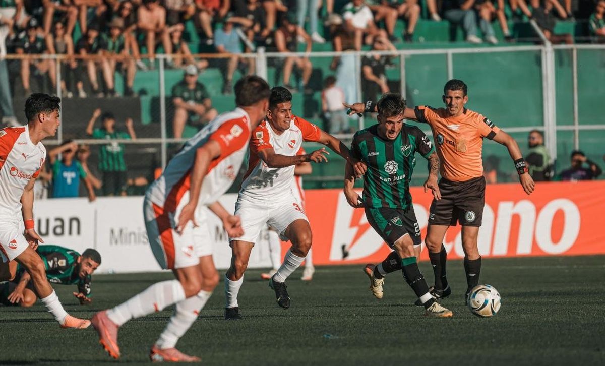 San Martín de San Juan puede superar a Godoy Cruz si gana en el Gambarte.