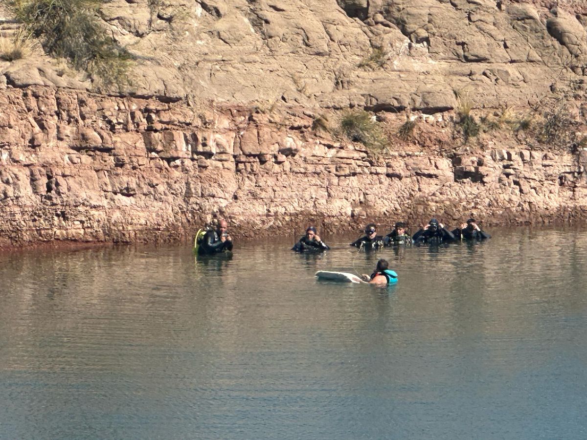Lautaro Seballe se perdió el domingo mientras nadaba en la zona de la bahía Leonardo del Dique Potrerillos. Lautaro Seballe se perdió el domingo mientras nadaba en la zona de la bahía Leonardo del Dique Potrerillos.