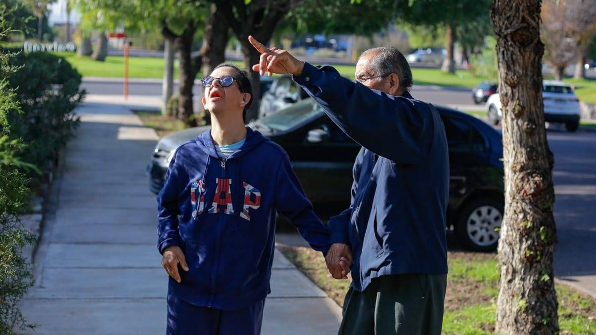 "Mirá esa casa jirafa, Fede". Los códigos y el amor entre Federico y su papá emocionan a todos. "Mirá esa casa jirafa, Fede". Los códigos y el amor entre Federico y su papá emocionan a todos.