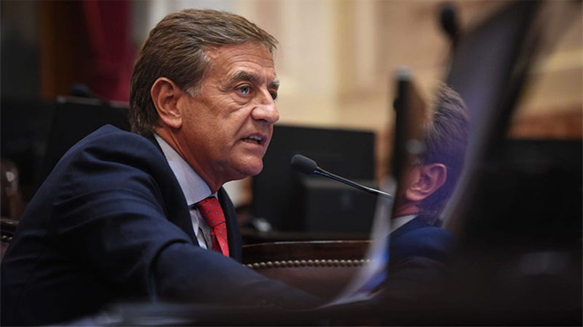 Rodolfo Suarez presentó un proyecto para que los convivientes también puedan heredar