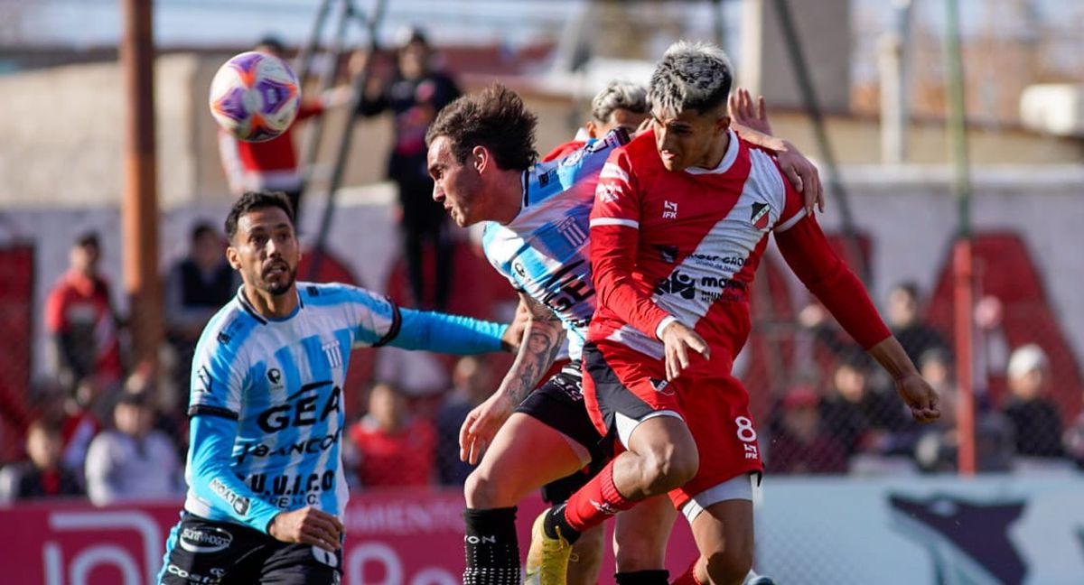 Ezequiel Almirón quedó libre de Boca y en Maipú lo contrataron. Ezequiel Almirón quedó libre de Boca y en Maipú lo contrataron.