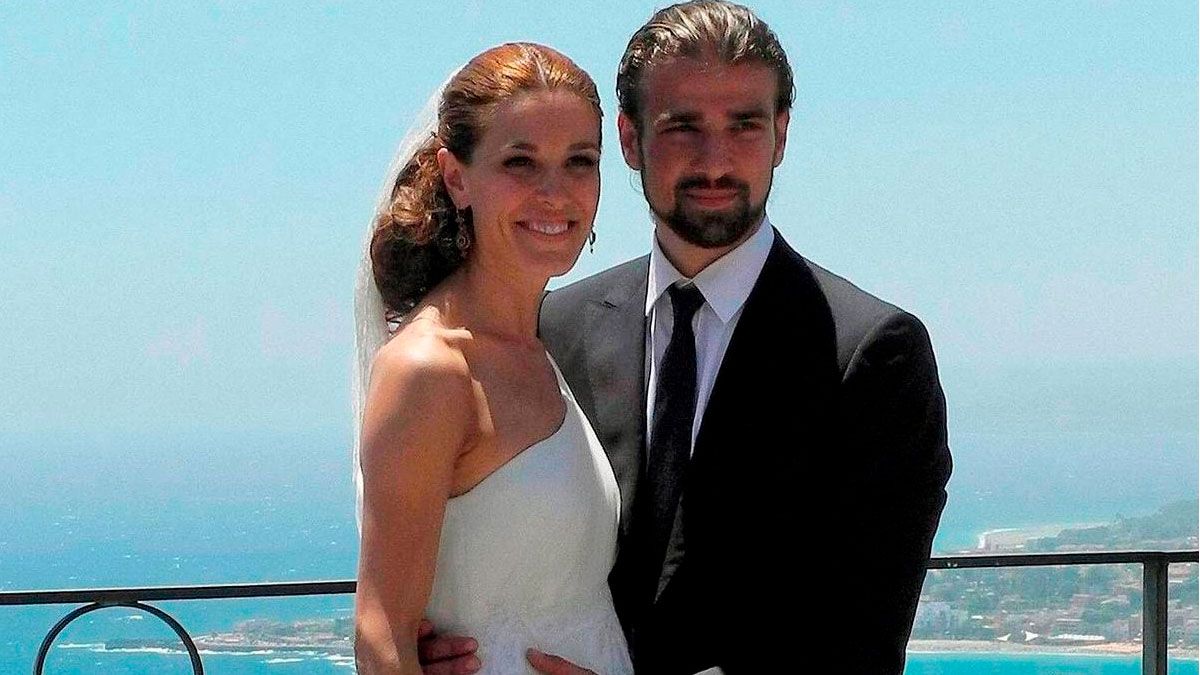 Han pasado poco más de diez años de la muerte de Mario Biondo, quien fue marido de Raquel Sánchez Silva. Han pasado poco más de diez años de la muerte de Mario Biondo, quien fue marido de Raquel Sánchez Silva.