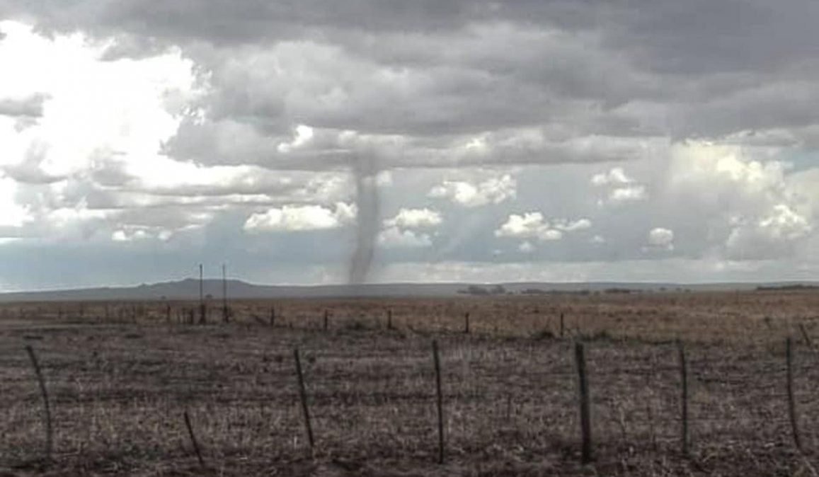 Tornado en Córdoba: las espectaculares imágenes del SMN