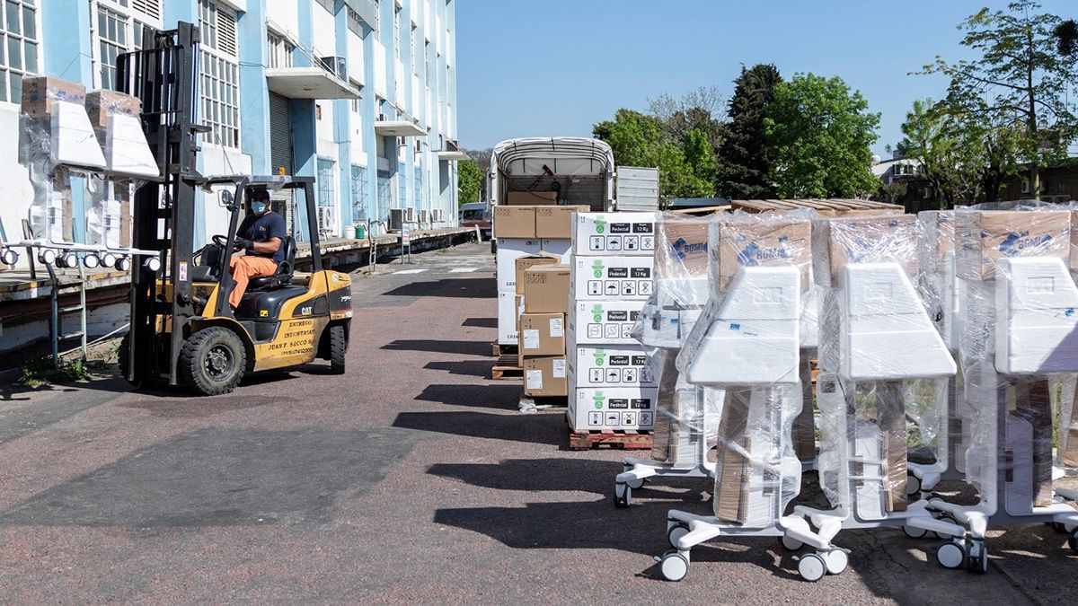 Nacion entregó insumos para luchar contra el coronavirus en Mendoza.