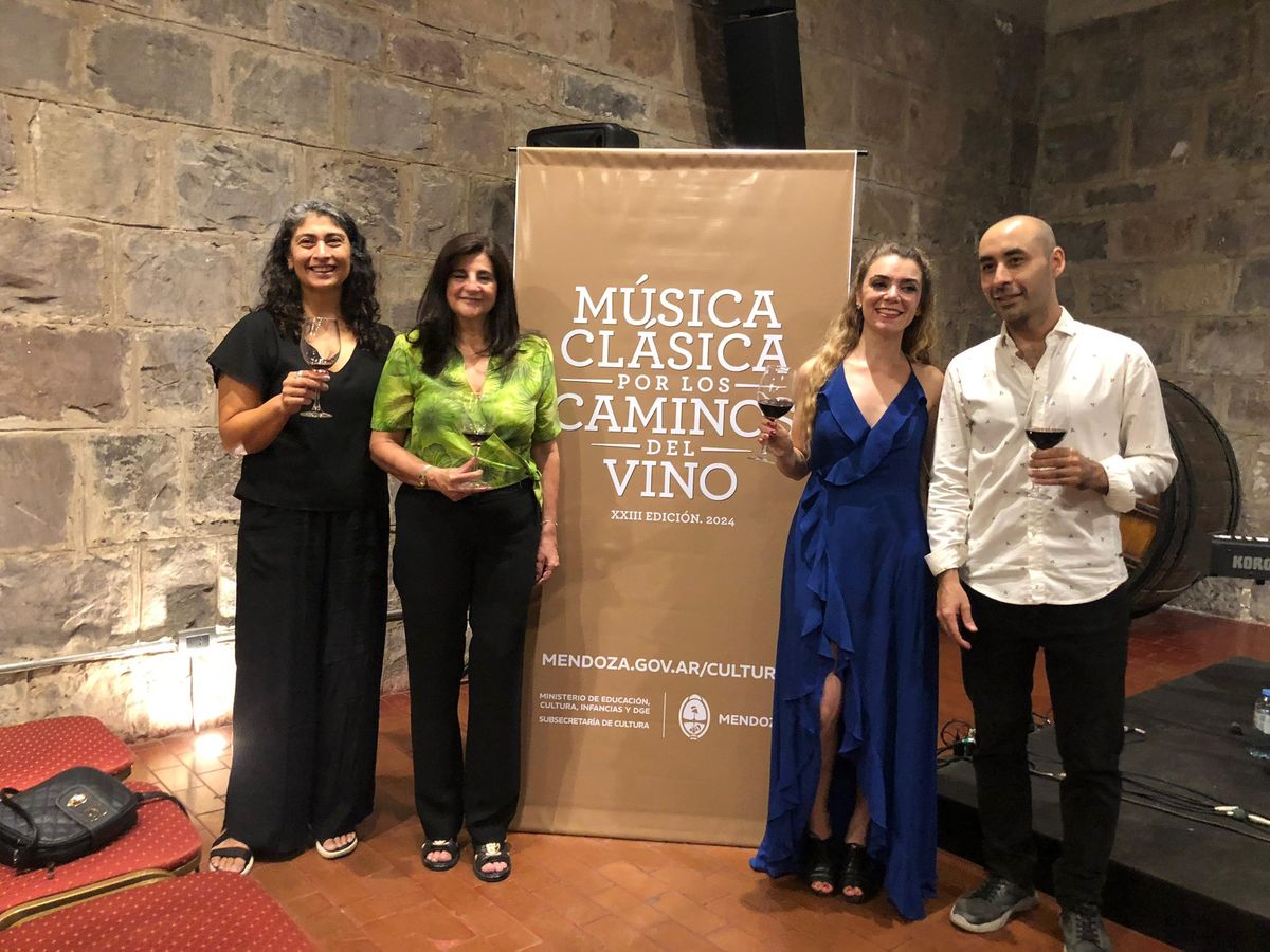 Gabriela Testa destacó que el ciclo Música Clásica por los Caminos del Vino es una de las atracciones de estos días. Gabriela Testa destacó que el ciclo Música Clásica por los Caminos del Vino es una de las atracciones de estos días.