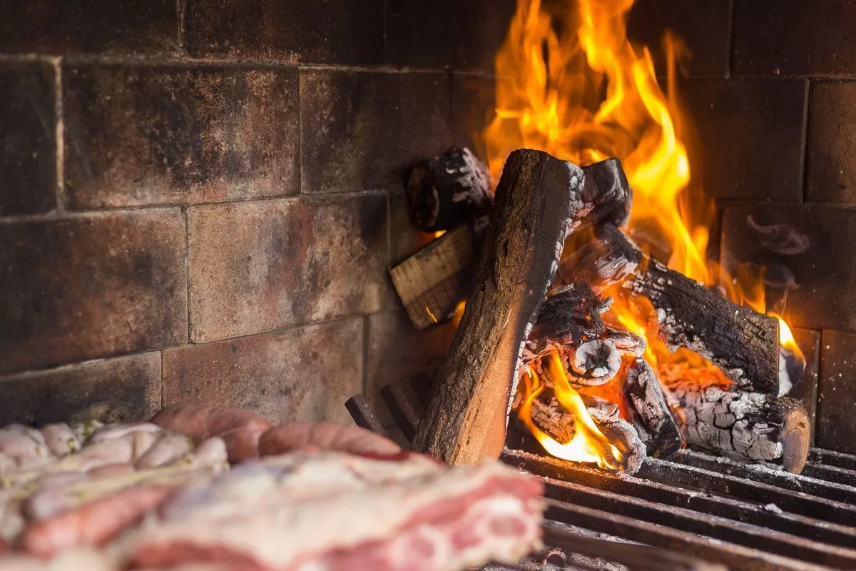 Prendé el fuego del asado en menos de 20 minutos con un sencillo truco