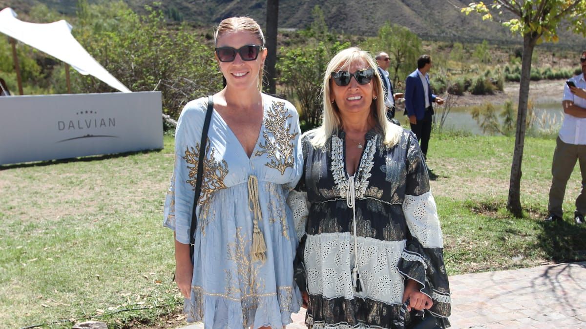 Viviana Vila y Paula Madrid combinaron estilos. Viviana Vila y Paula Madrid combinaron estilos.