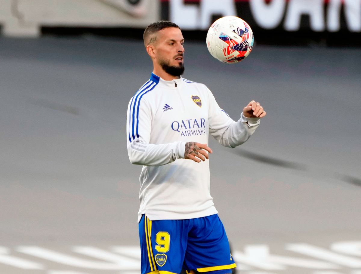Darío Benedetto jugó solo 45 minutos en Boca ante River y no se lo vio en plenitud