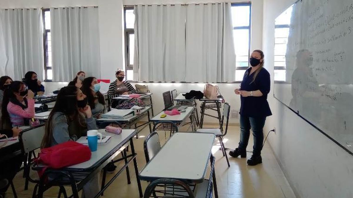 La DGE comenzará a concursar los cargos en el nivel superior