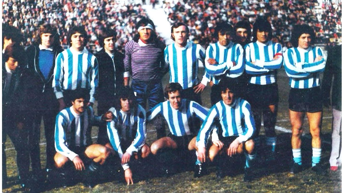Un día el Loco Hugo Gatti fue el arquero del Boli ante el Valencia