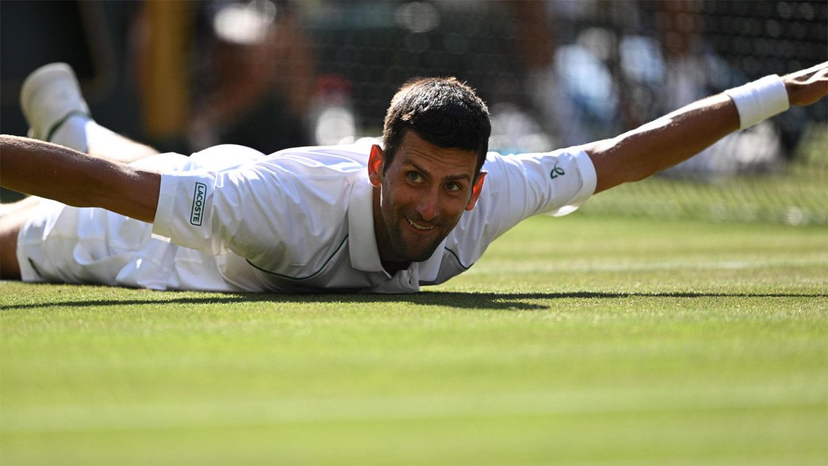 Novak Djokovic se coronó en Wimbledon y este lunes retrocedió cuatro lugares en el ranking mundial de la ATP.