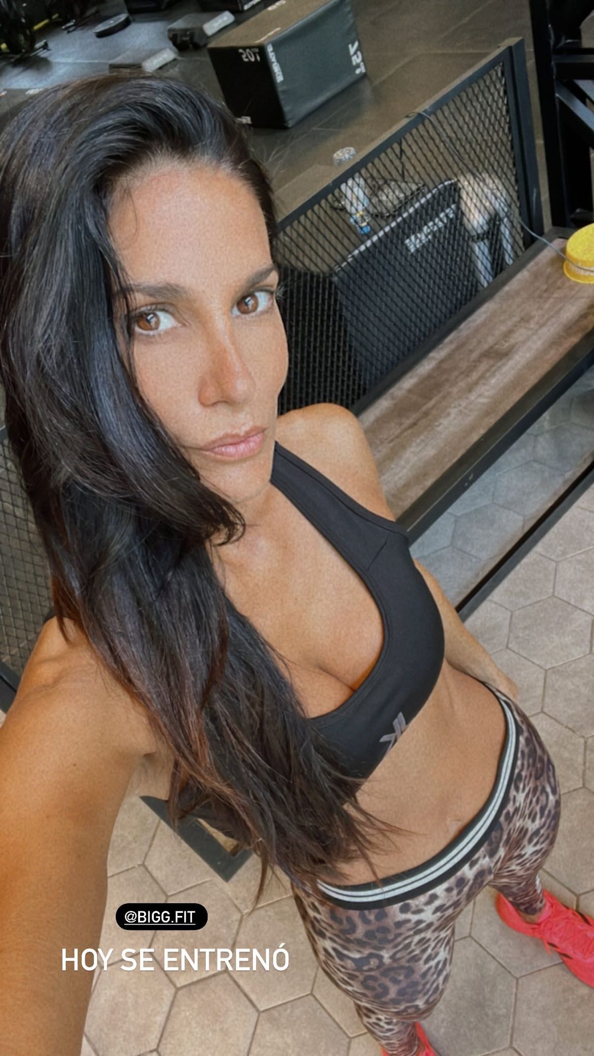 Los seguidores quedaron sin aliento con la fotito viral de Silvina Escudero en el gym.