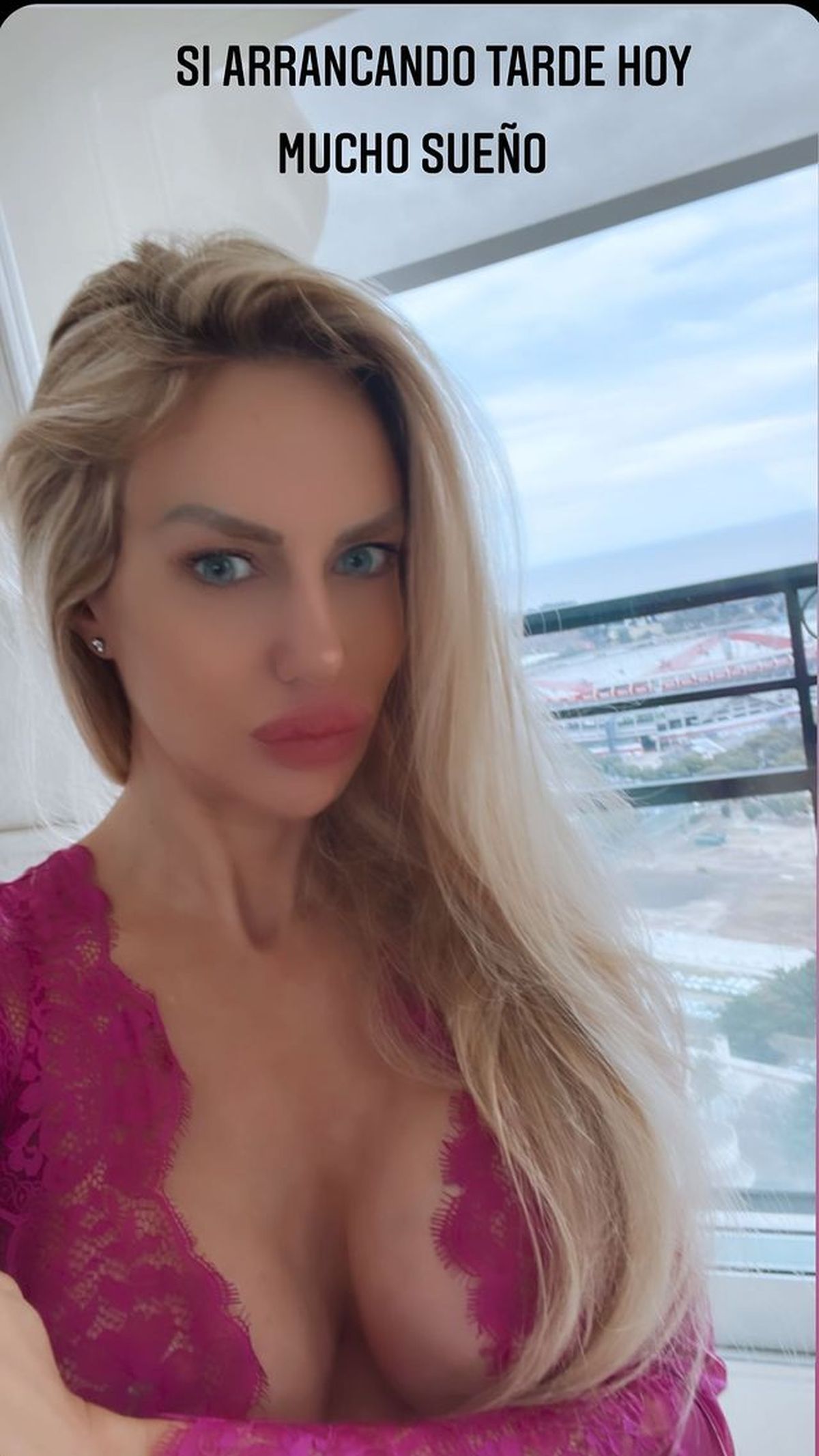 Luciana Salazar arrasó las redes con su pijama.