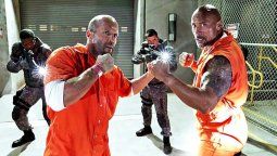 Spin off de Rápidos y Furiosos con la Roca y el transportador