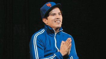 John Leguizamo espera cambiar los libros de historia, en Broadway